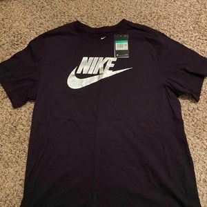 Black Mens Xl Nike T - Shirt with Silver Nine Swoosh and Letters